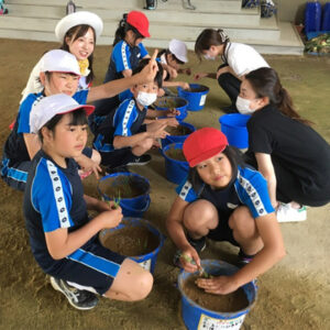 Agrication & Fincationプロジェクトで子どもたちに「富富富」をPRしました🌾
